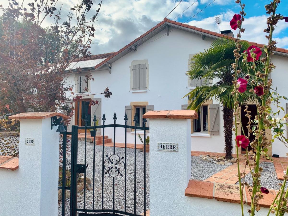 Chez Mima Apartment Samadet Екстериор снимка